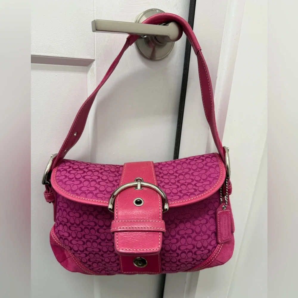 Coach‎ Y2K Fuchsia Pink Small Soho Flap Shoulder Bag 6818 China